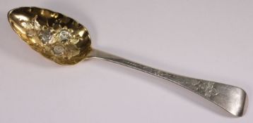 A George IV and later decorated berry sp
