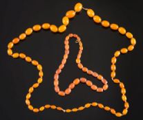 A graduated amber bead single string nec