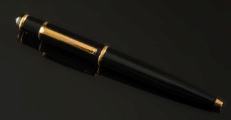 Cartier. A 'Stylos Diabolo de Cartier' b