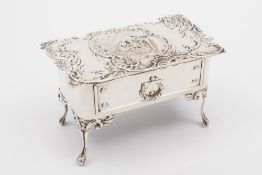 An Edward VII silver jewellery casket, maker Levi & Salaman, Birmingham,