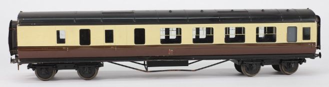 Exley, a 3rd/brake passenger corridor coach:, in GWR cream and brown livery.