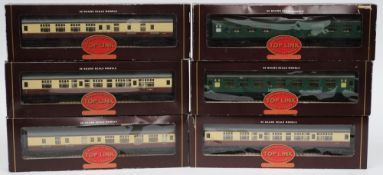 Six Hornby BR carriages, four in Eastern Region livery the other two in Western region livery:.
