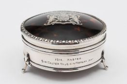 A George V silver, tortoiseshell and piquet inlaid circular ring casket, maker's mark worn,