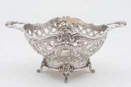 A German silver bon bon dish, bears import marks for London,