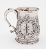 A George II silver mug, maker mark N.C/T.