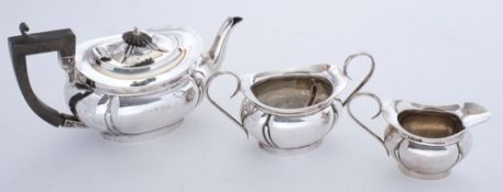 An Edward VII silver three-piece tea service, maker Joseph Gloster, Birmingham,
