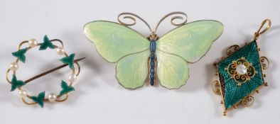 An enamelled 'butterfly' brooch,