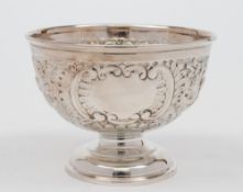 An Edward VII silver pedestal bowl, maker CE, London,