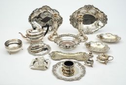 Miscellaneous plated wares: to include two shaped oval fruit dishes,