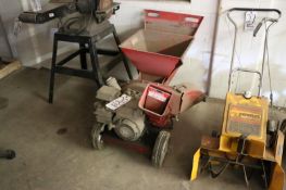 MTD 5 hp Chipper/Shredder