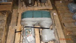 Motor and drive units for mixing tanks (LOCATED IN IOWA, RIGGING INCLUDED WITH SALE PRICE)***