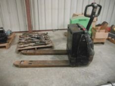 ELECTRIC PALLET JACK W/ BUILT IN CHARGER (LOCATED IN TENNESSEE, RIGGING INCLUDED WITH SALE