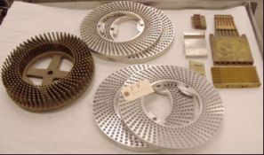 COMPLETE 1-7 Tooling Set for semi-auto capsule filler with the following:
- 2 Capsule Ring Sets
-