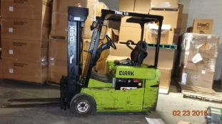 CLARK ELECTRIC FORKLIFT TRUCK -- 24V MOD# TMG15; 2625 POUND CAPACIT; SIDE SHIFT 3-STAGE CLEAR