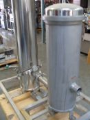 Filtrite filtering system mounted on stainless steel stand. Type: 14TK02A-2-IP - all polished