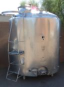 Creamery Package 1200 gallon stainless steel jacketed mixing tank rated at 15PSIG, 10