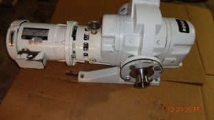2004 LEYBOLD RUVAC VACUUM PUMP; MOD# WAU251 (LOCATED IN IOWA)***EUSA***