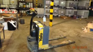 YALE ELECTRIC PALLET JACK; MODEL No.: MPB040-EN24T2748; 4000LB CAPACITY -- 24 VOLT WITH BUILT IN