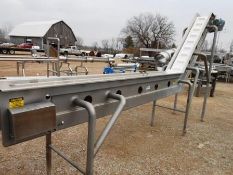 Inclinded Cleated Belt Conveyor, MD SBC, S/N 9174727, Interlox Sanitary Conveyor, Euro Drive Motor &