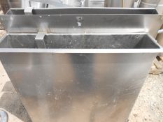 S/S Wall Mounted Tanks, 26