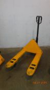E-Z Lift Pallet Jack 5500 pound capacity with 40