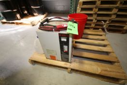 24 V Battery Charger with Lifting Chain