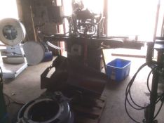 Resin Screw Capper, Model LC, S/N 2848 (Located in Minneapolis)***LBKS***