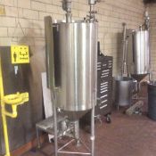 100 Gallon Single Shell Cone Bottom S/S Tank, Top Mounted Air Valve (Located in Colorado)***LBKS***