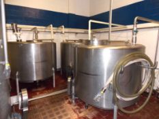 750 Gallon S/S Mixing Tank with Side Mounted Agitaor & Top Manhole, 5 x 5 x 6 Dims (Located in )