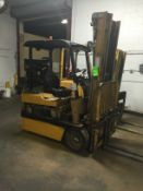 Caterpillar Electric Forklift Truck (unit 53) side shift - Operational -- (LOCATED IN IOWA, FOB