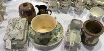 Victorian H&K pottery covered sauce ture