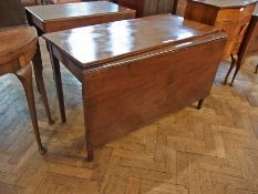 Late 18th century mahogany drop-leaf ext