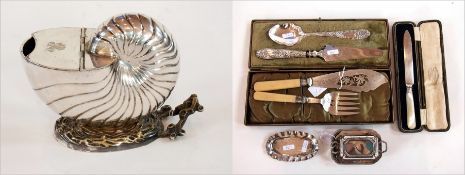 A nautilus shell spoon walmer, two pairs