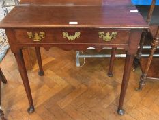 Georgian mahogany side table, the single