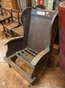 Oak circular pedestal occasional table a