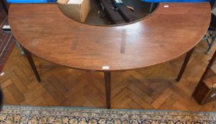 19th century mahogany hunt/gaming table,