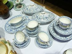 Minton 'Shalimar' pattern dinner service