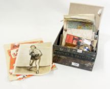 Quantity signed boxing memorabilia inclu