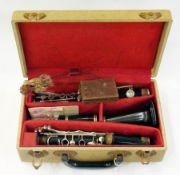 Calteau clarinet numbered 147059, in cas