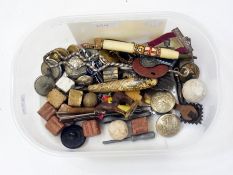 Quantity military buttons, badges and si