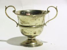 Victorian silver pedestal trophy cup, Lo