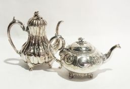 Large quantity silver plate to include V