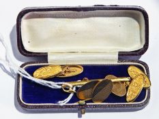 Two 9ct gold tie bars,