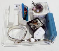 Quantity of costume jewellery to include marcasite and pearl bar brooch, etc.