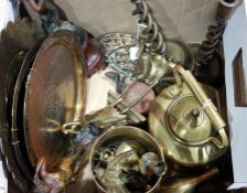 Brass kettle and sundry brass and metal items