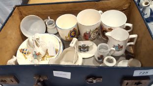 Quantity crested commemorative and souvenir china