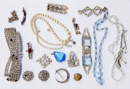 Quantity diamante brooches,