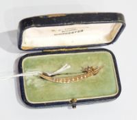 9ct gold crescent brooch set with graduated pearls and surmounted by star