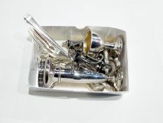 Quantity plated table flatware including entree dishes and other plated items (1 box)