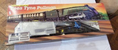 A Hornby Railways 'OO' gauge electric train set, 